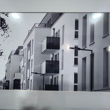 Chambre Individuelle Dans Un Appartement A 37 De Champs Elysees ซัคทรูวิลล์ ภายนอก รูปภาพ